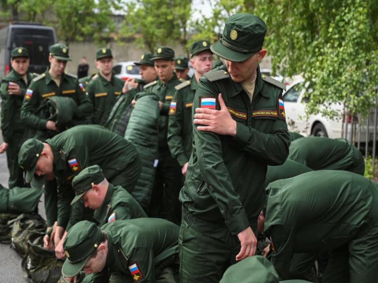 Putin Conscripts Another 150,000 Soldiers By Presidential Decree